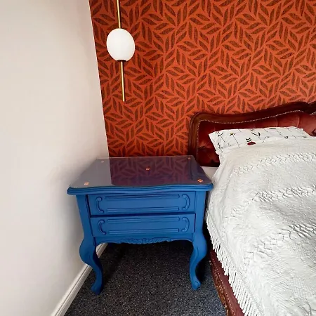 Downtown Buzz Mili Apartment Belgrade